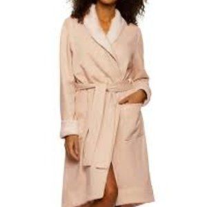 ~*~Kirkland women's fleece lined robe New With Tags~